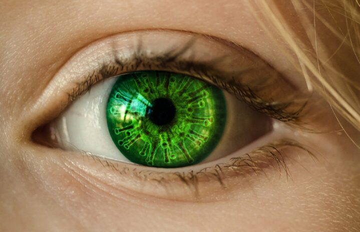 Green eye